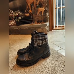 BOC by Born black boots size 8